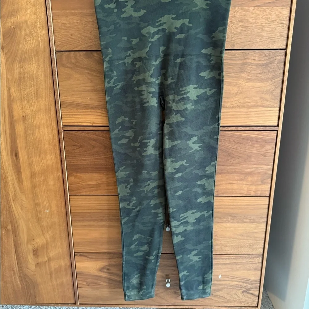 SPANX Women's Look At Me Now Leggings - Picture 2 of 5
